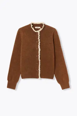Cardigan avec volant en détail