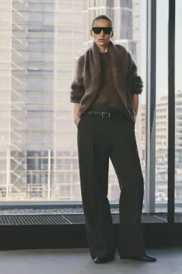 Pull en laine brossée avec foulard - Marron foncé — photo 3