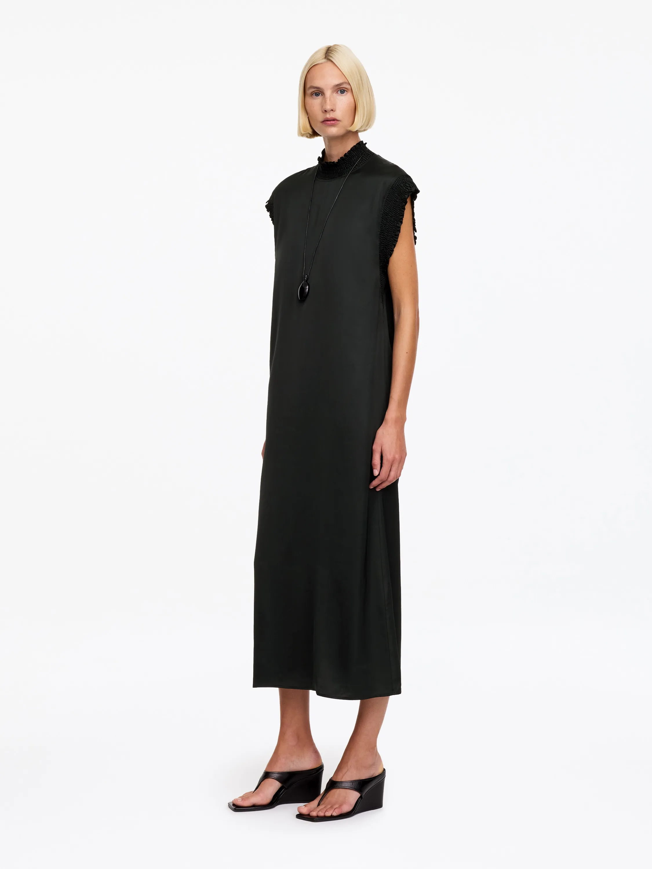 Robe midi smockée - Noir