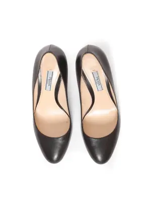 Escarpins bouts ronds en cuir noir  Prix boutique 890€ Taille 38.5 — photo 4