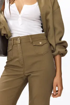 Pantalon évasé 7/8 - Vert kaki — photo 2