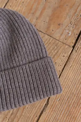 Arpenteur – VICKO WOOL BEANIE – GREIGE — photo 2