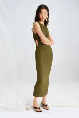 Robe découpée scintillante - Vert kaki foncé — photo 1