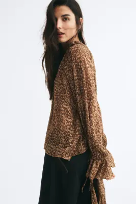 Blouse en mousseline avec détails à nouer - Marron foncé/imprimé léopard — photo 3