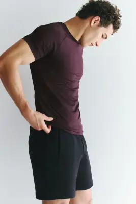 T-shirt de sport Muscle Fit CoolMove™ - Prune foncé — photo 4