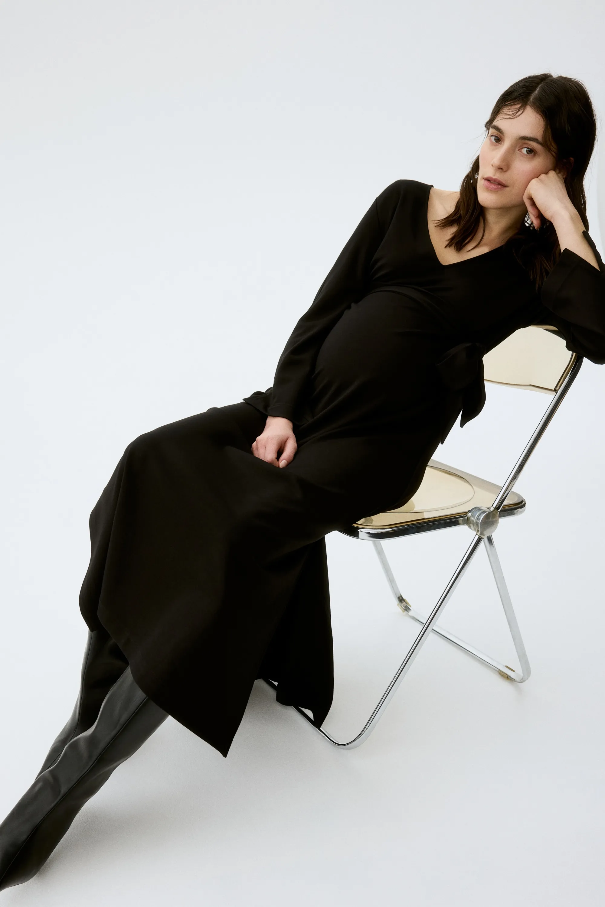 MAMA Robe en jersey avec ceinture à nouer - Noir