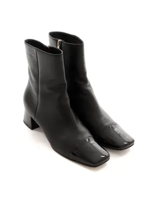 Bottines bout carré verni en cuir noir Taille 41 Prix boutique 900€ — photo 3