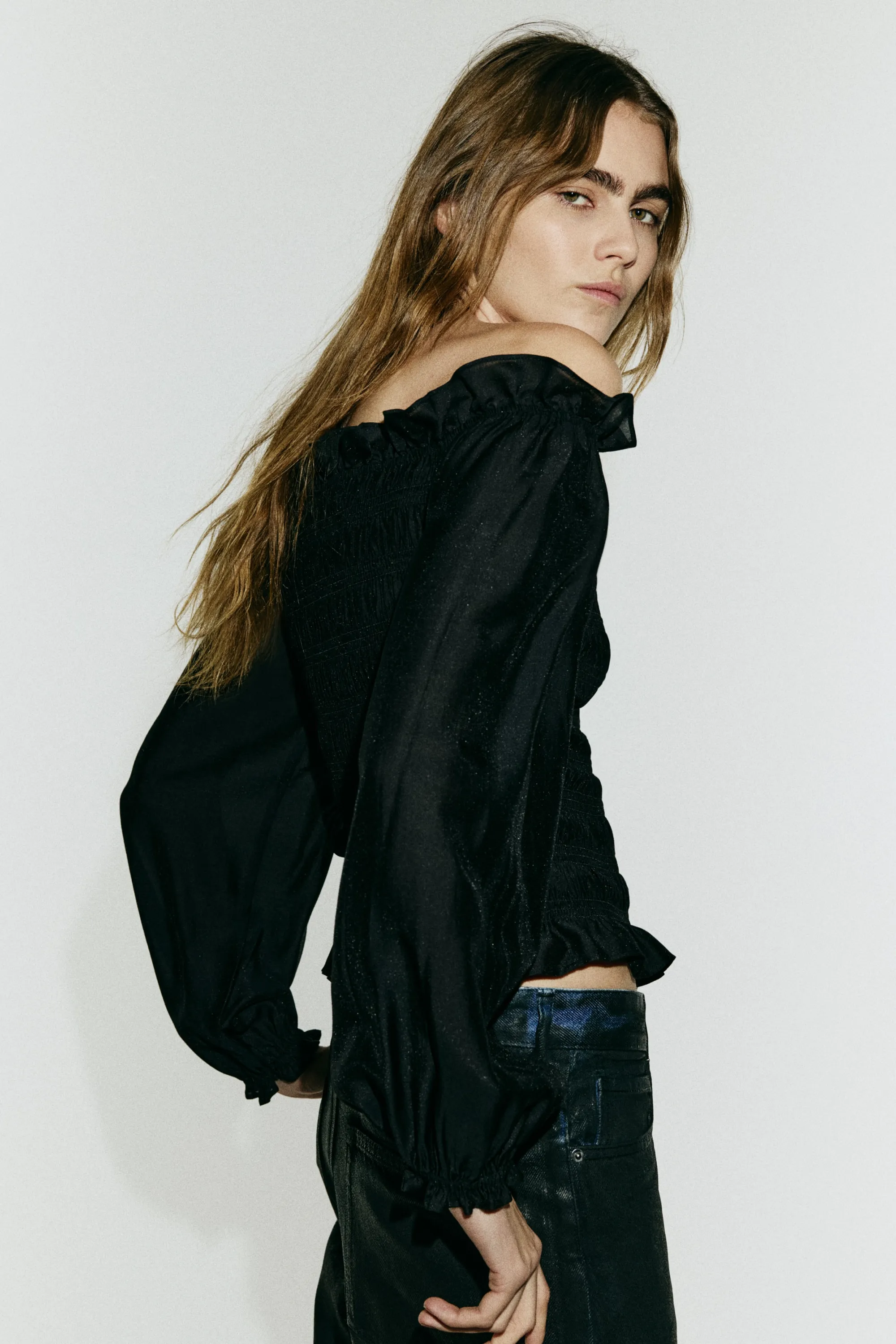 Blouse épaules nues smockée - Noir