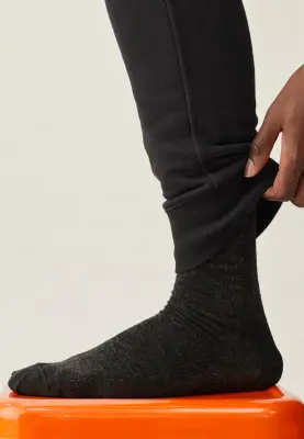 Les chaussettes en laine - Gris anthracite — photo 2