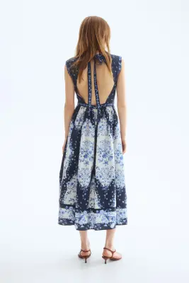 Robe en popeline avec jupe évasée - Bleu marine/bleu/fleuri — photo 2