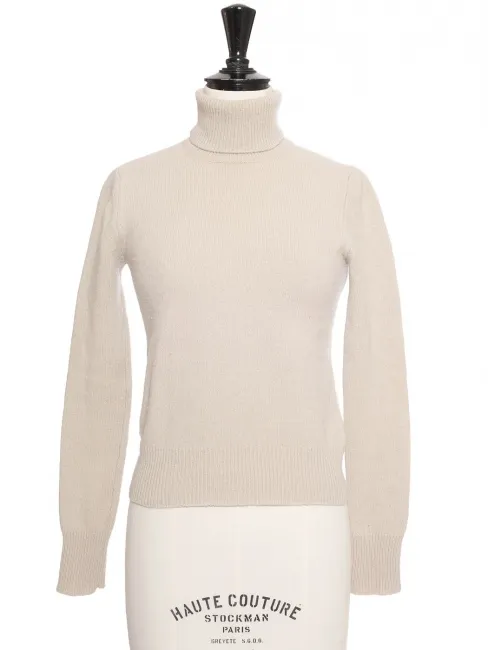 Pull col roulé en laine vierge gris clair Prix boutique 1300€ Taille XS