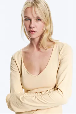 Top slim en jersey à col en V - Beige cendré clair — photo 2