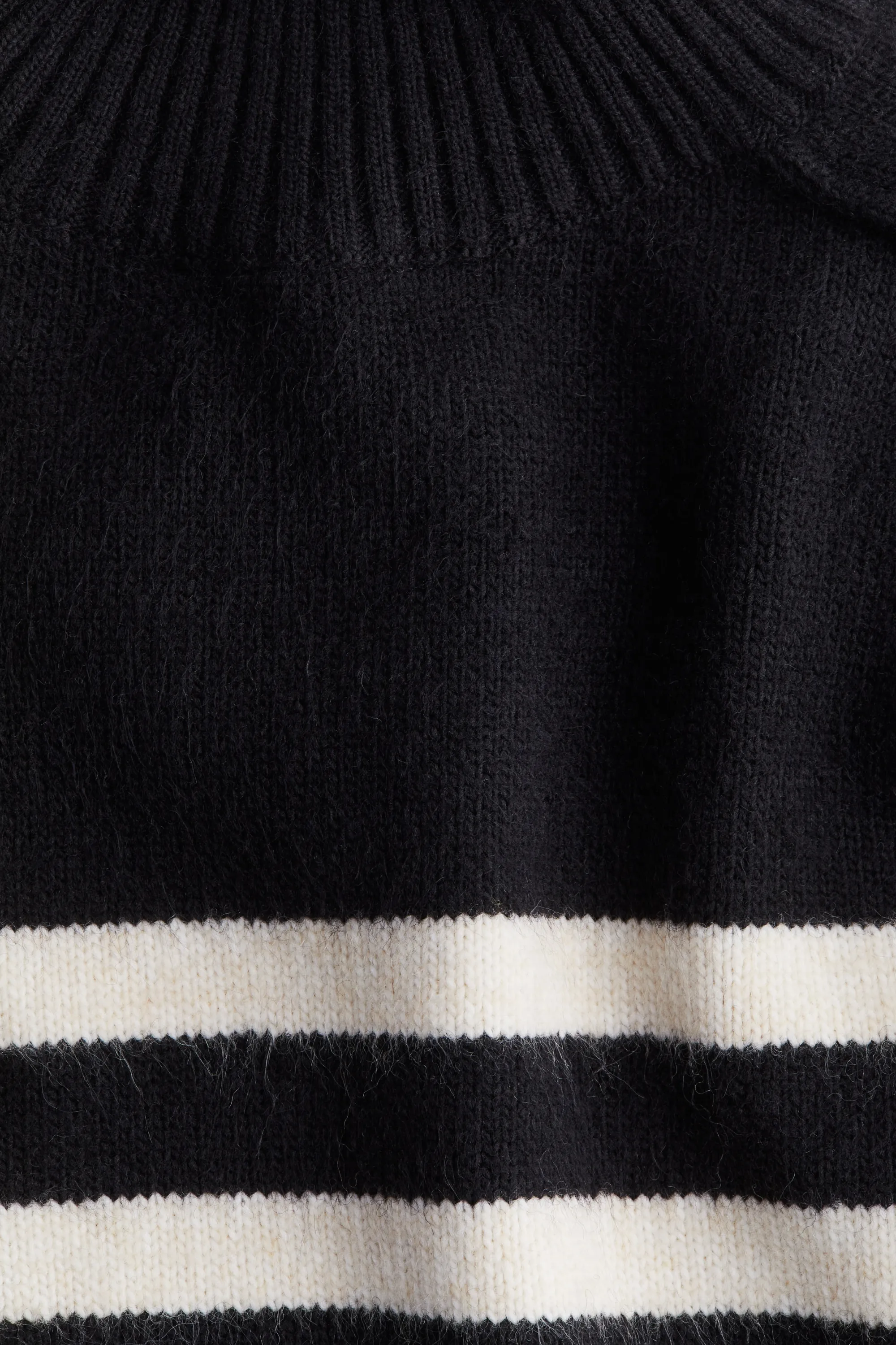 Pull à col cheminée - Noir/rayé