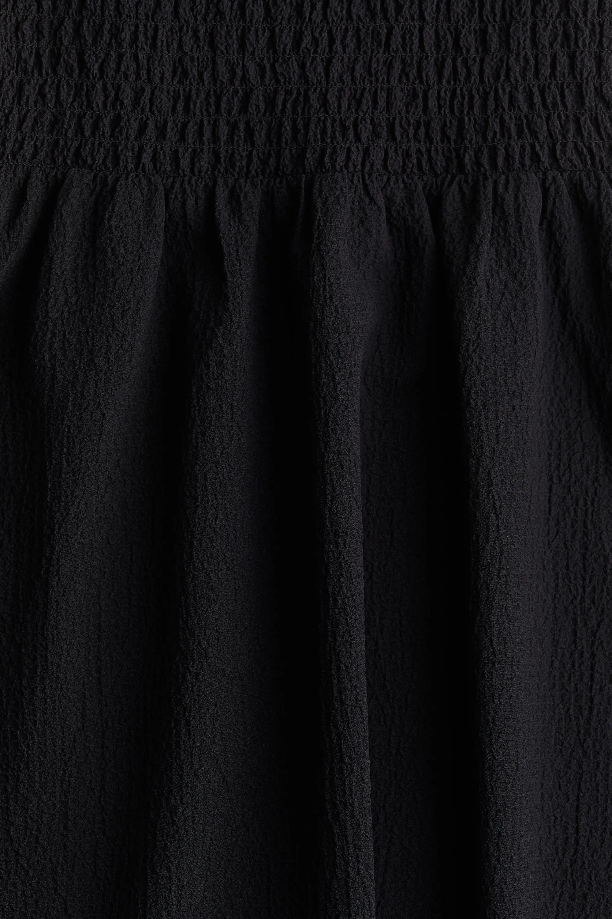 Robe smockée avec bretelles à nouer - Noir