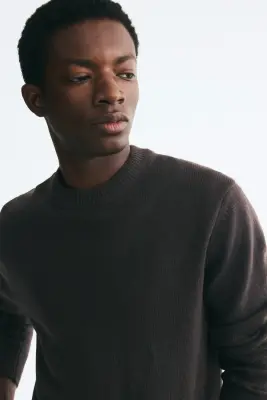 Pull Regular Fit en laine - Marron foncé — photo 2