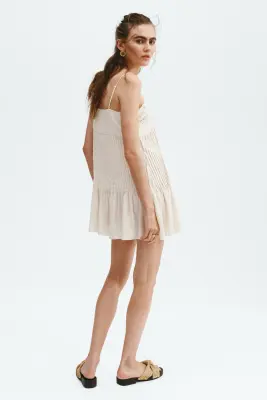 Robe avec panneau en dentelle et plis nervure - Crème — photo 3