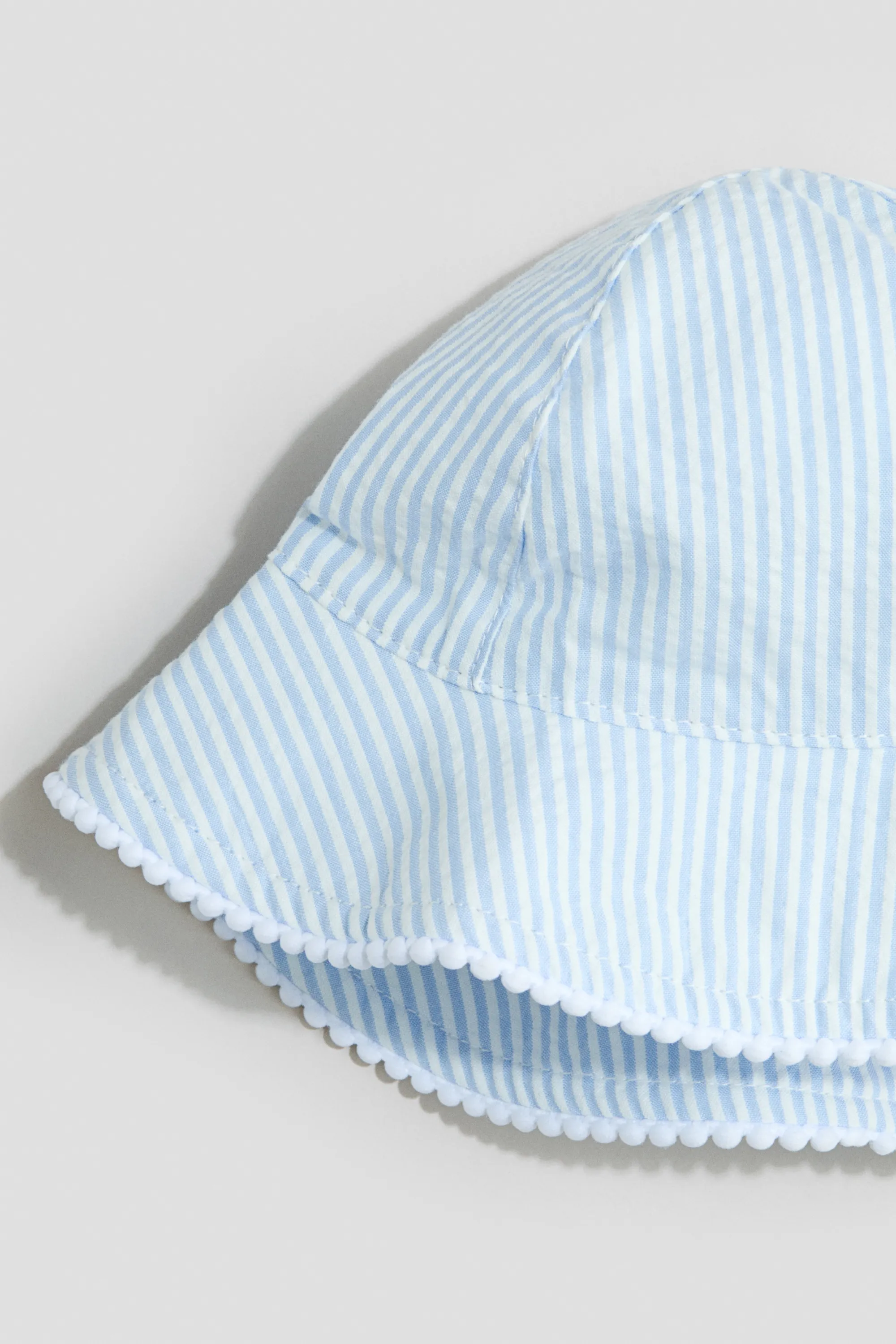 Chapeau de soleil en coton à motif - Bleu clair/rayures blanches