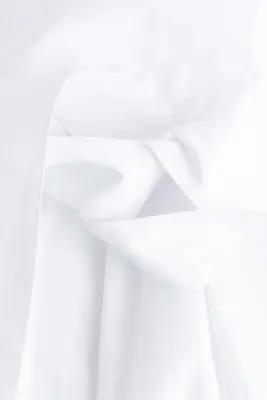 Robe chemise avec ceinture à nouer - Blanc — photo 4