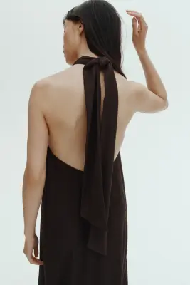 Robe dos nu avec détail torsadé - Marron foncé — photo 4