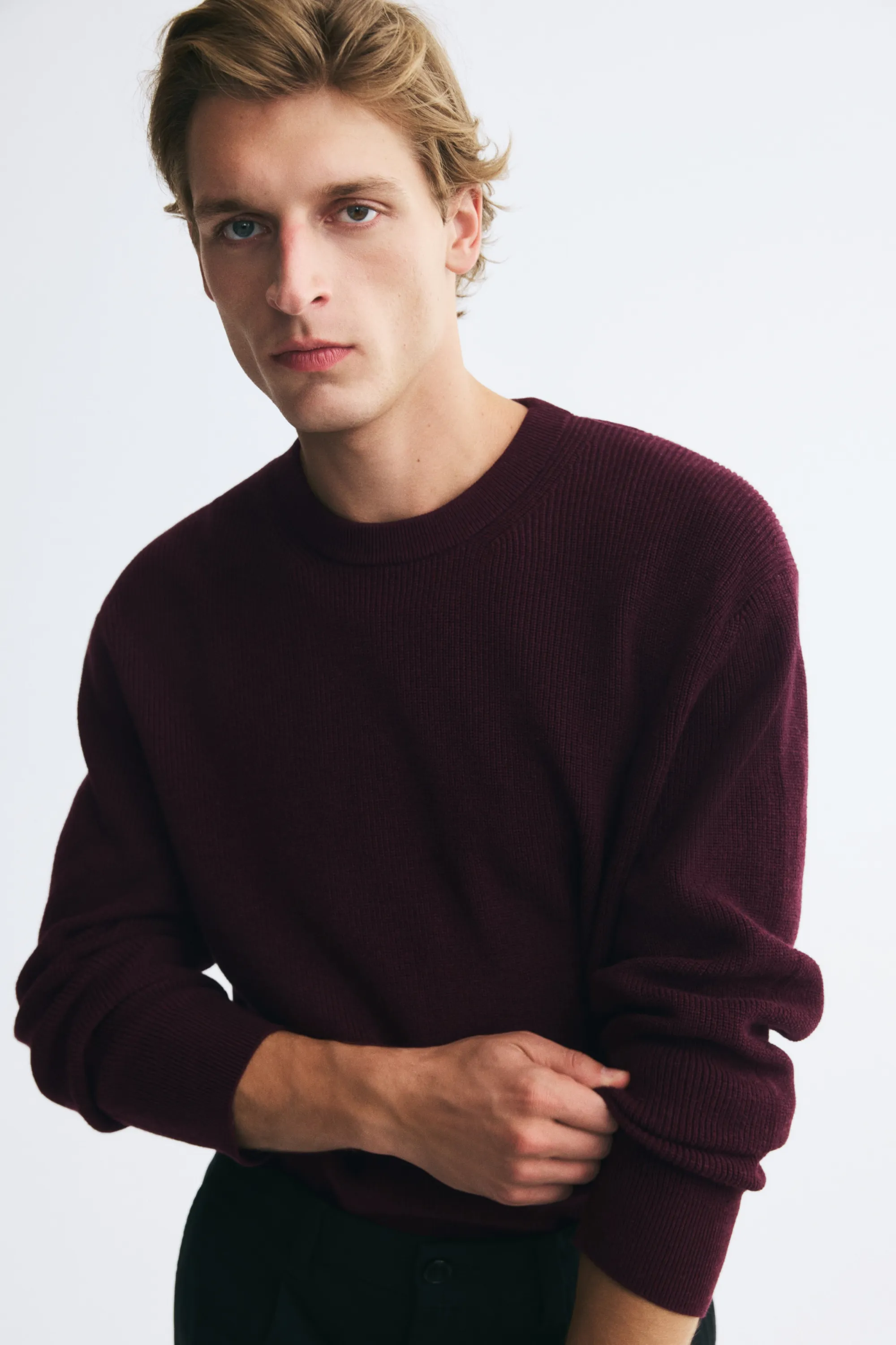 Pull Regular Fit en maille de coton côtelée - Rouge foncé