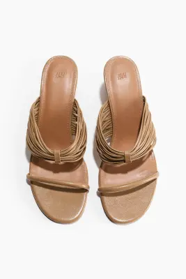 Sandales à talon compensé - Beige foncé — photo 4