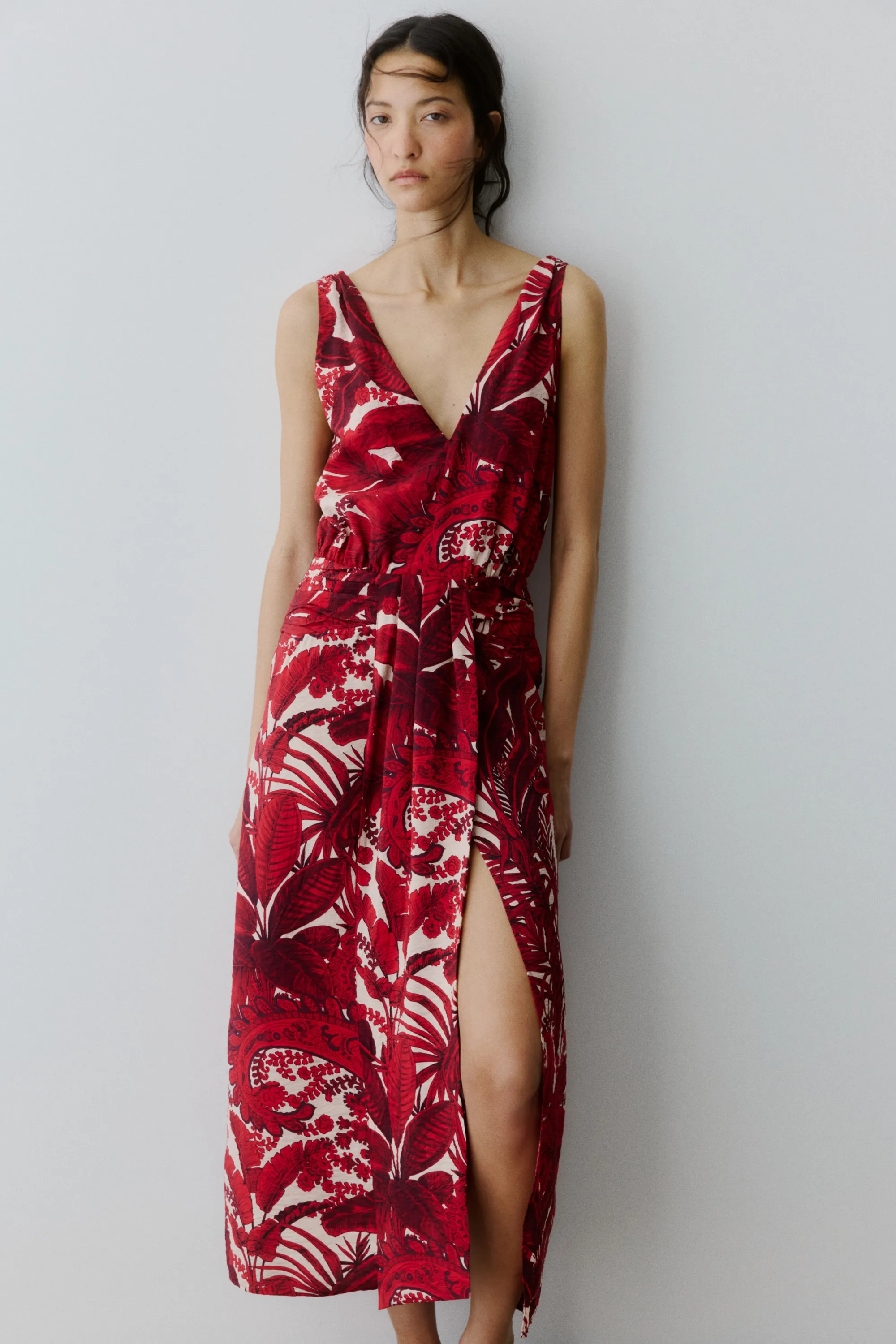 Robe midi avec encolure en V - Rouge/motif