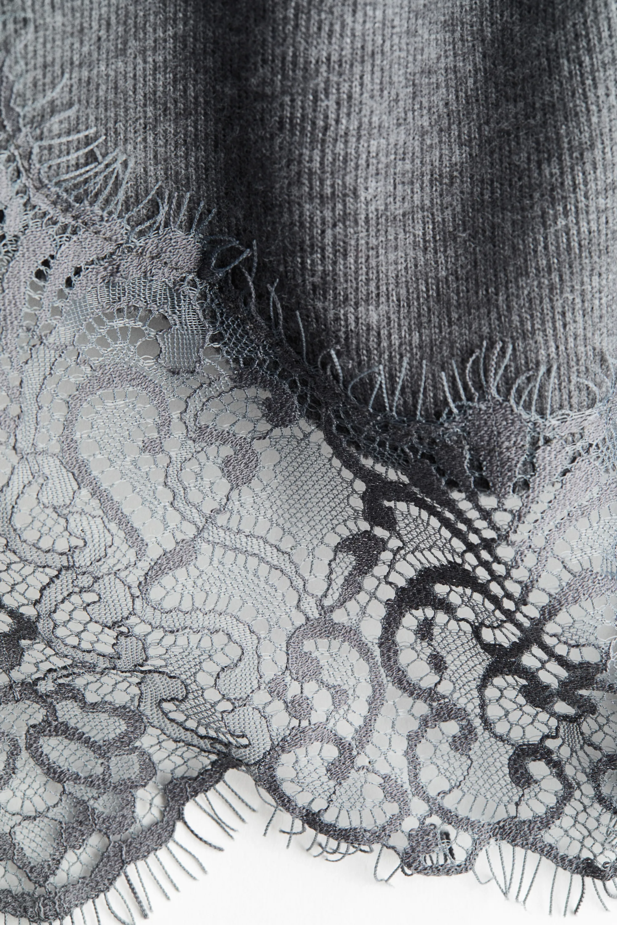 Top en jersey avec dentelle - Gris foncé chiné