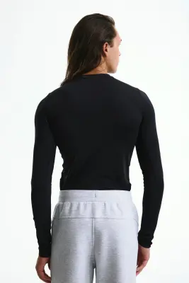 T-shirt de sport Compression Fit DryMove™ - Noir — photo 3