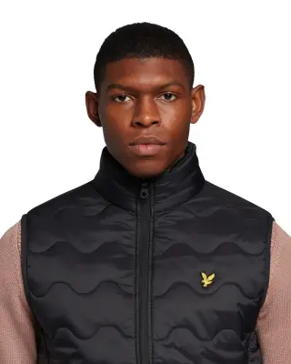 LYLE & SCOTT DOUDOUNE SANS MANCHES Noir — photo 5