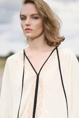 Blouse en viscose avec manches ballon - Crème — photo 2