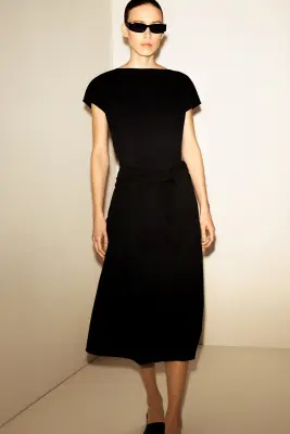 ROBE MIDI SCULPTÉE EN JERSEY - NOIR — photo 4
