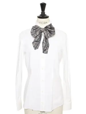 Foulard en soie imprimé bleu marron crème Prix boutique 370€ — photo 3