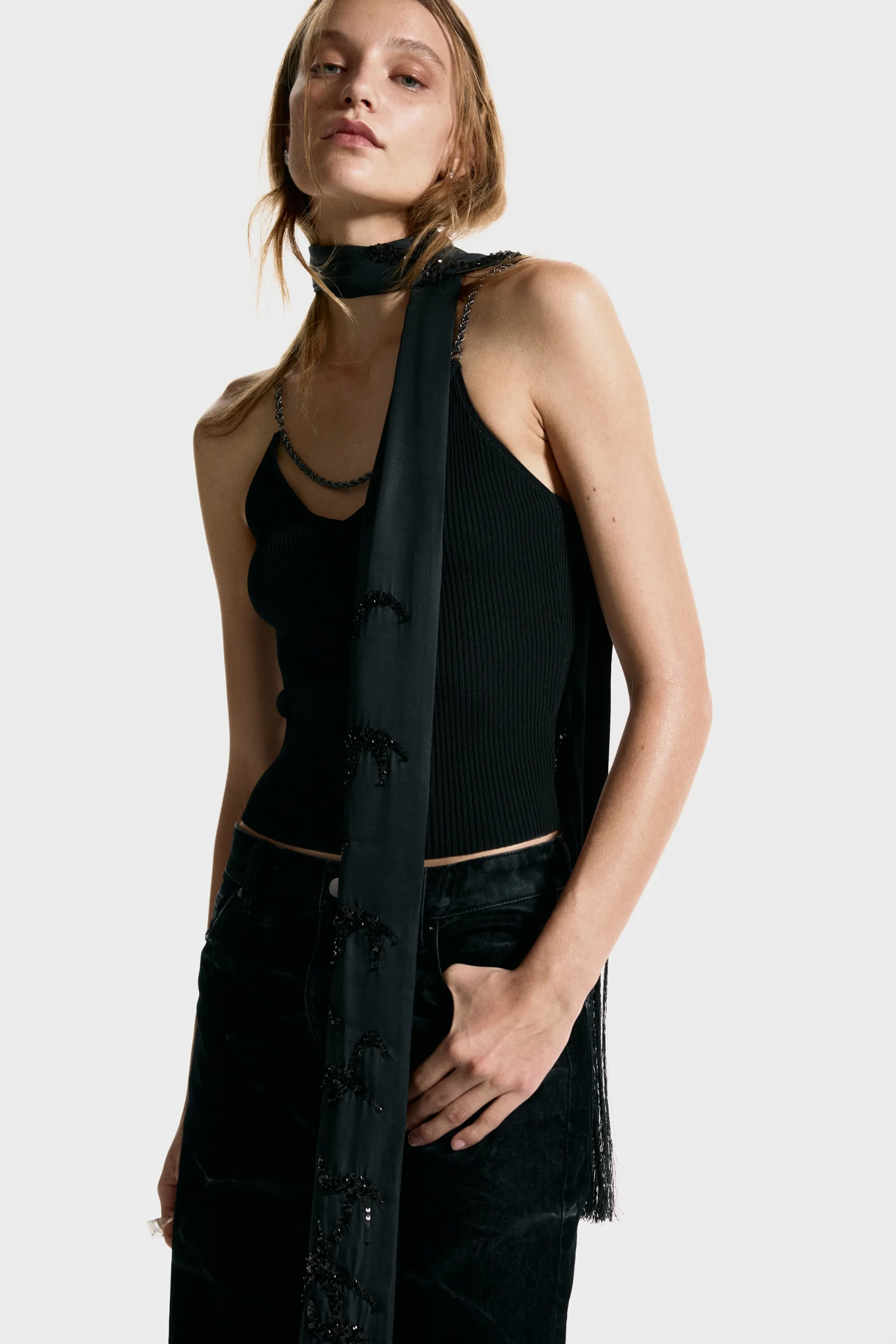 Top avec bretelles chaîne - Noir