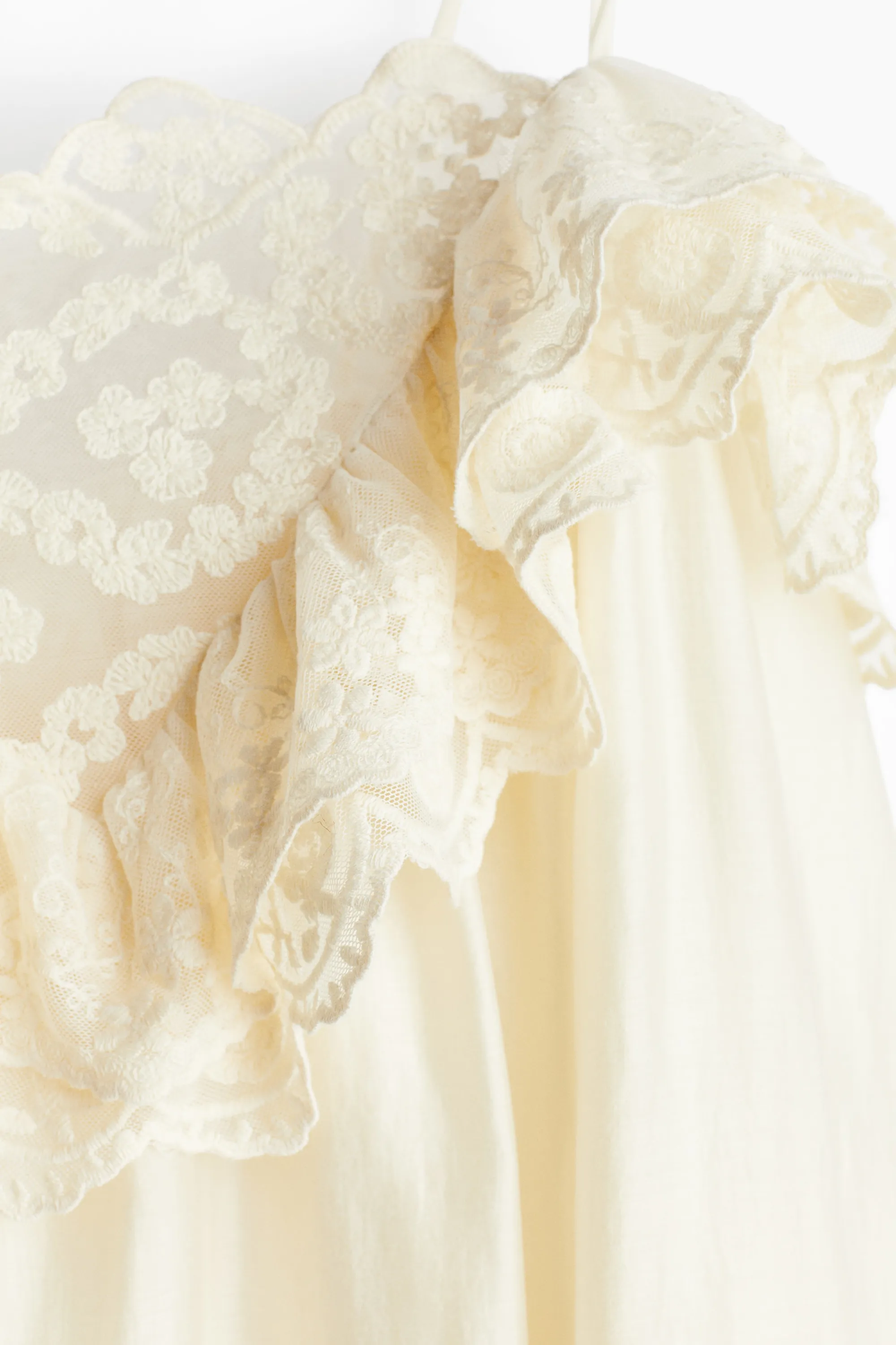 Robe combinaison avec dentelle - Crème