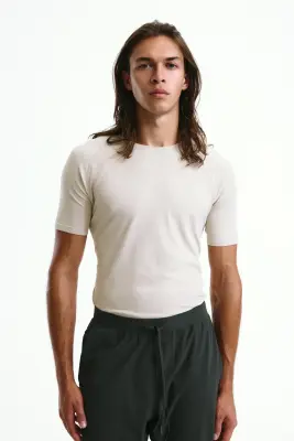 T-shirt de sport Muscle Fit DryMove™ - Beige froid — photo 2