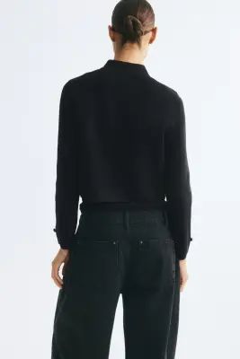 Gilet en maille avec boutons - Noir — photo 2