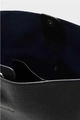Sac Grand Sofia grainé noir intérieur marine — photo 2