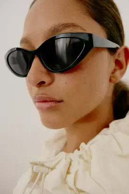 Lunettes de soleil cat-eye - Noir — photo 1