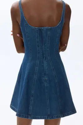 Robe en denim avec jupe évasée - Bleu denim — photo 2