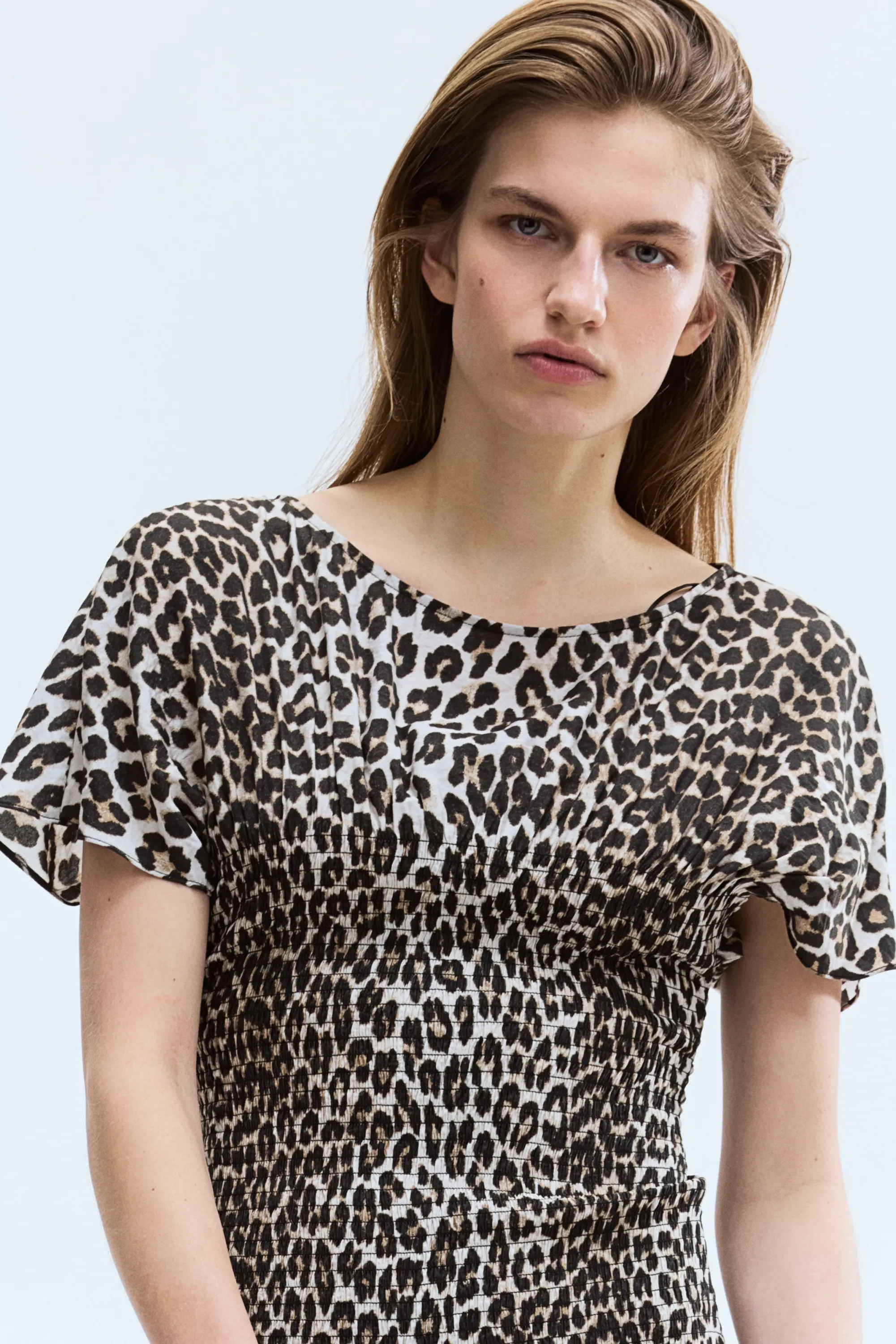 Robe à smocks - Beige clair/imprimé léopard