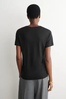 T-SHIRT LIN COL V - NOIR — photo 3