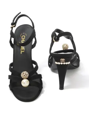 Sandales à talon en satin noir perle et cristal Prix boutique 1500€ Taille 39 — photo 2