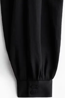 Pantalon en twill avec jambes ballon - Noir — photo 5