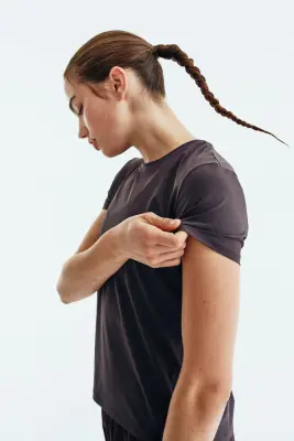 T-shirt de running rafraîchissant DryMove™ - Prune — photo 3