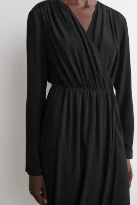 ROBE MIDI PORTEFEUILLE FRONCÉE - NOIR — photo 3