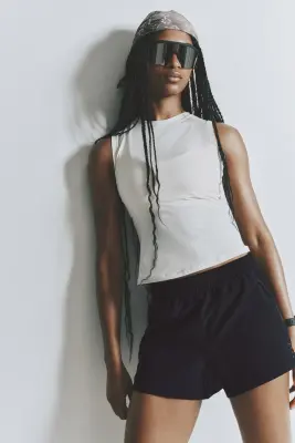 Short de survêtement Regular Fit avec poches - Noir — photo 2