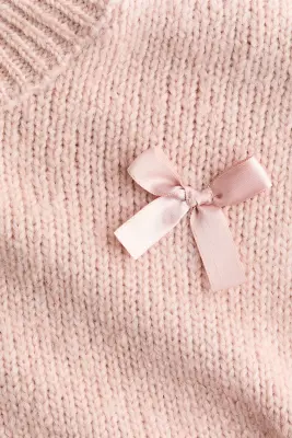 Pull avec nœuds appliqués - Rose clair — photo 4