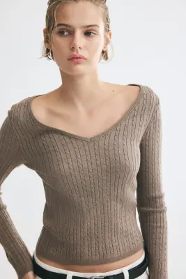 Pull en maille torsadée de viscose mélangée - Taupe — photo 2