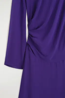 ROBE LONGUE DRAPÉE À COL MONTANT - VIOLET — photo 3