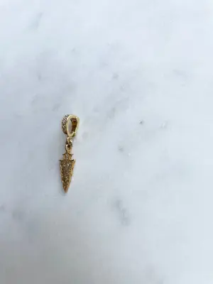 Nouveau ! ROOM SERVICE JEWELRY Charm Arrow — photo 2